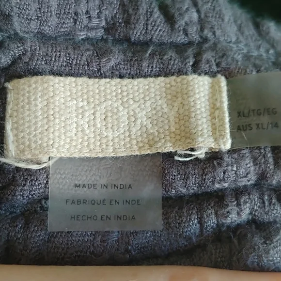 Brand: Roxy Size: XL Color: Grey - Picture 5 of 6